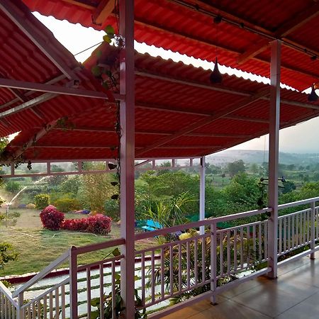 Veera Farmhouse,Villa Kolhapur Buitenkant foto