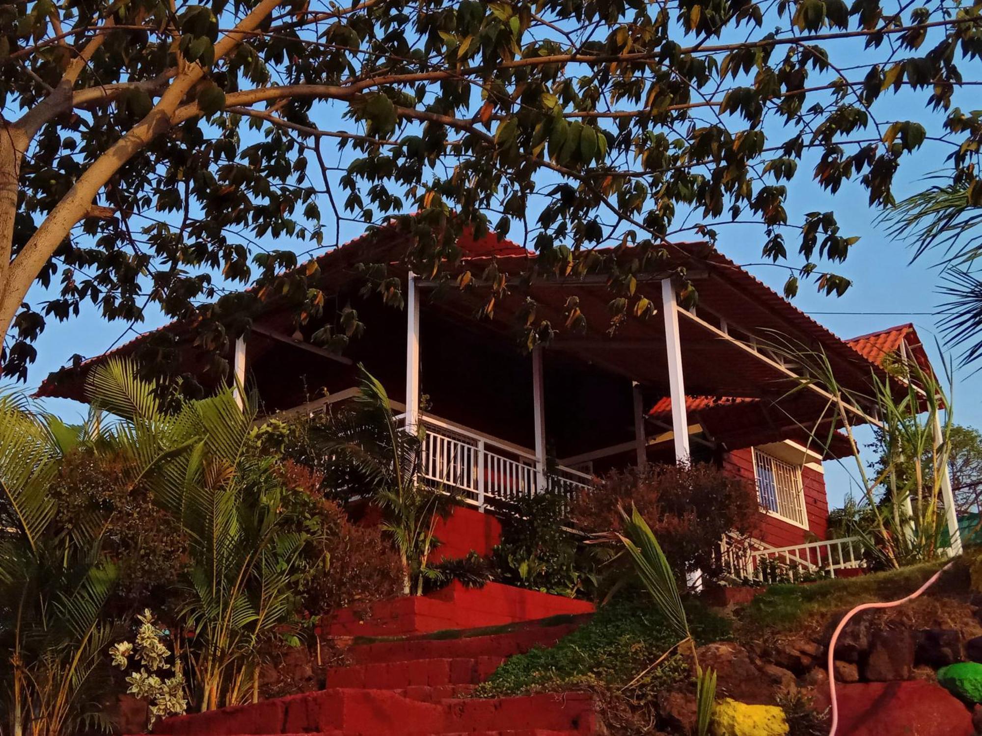 Veera Farmhouse,Villa Kolhapur Buitenkant foto