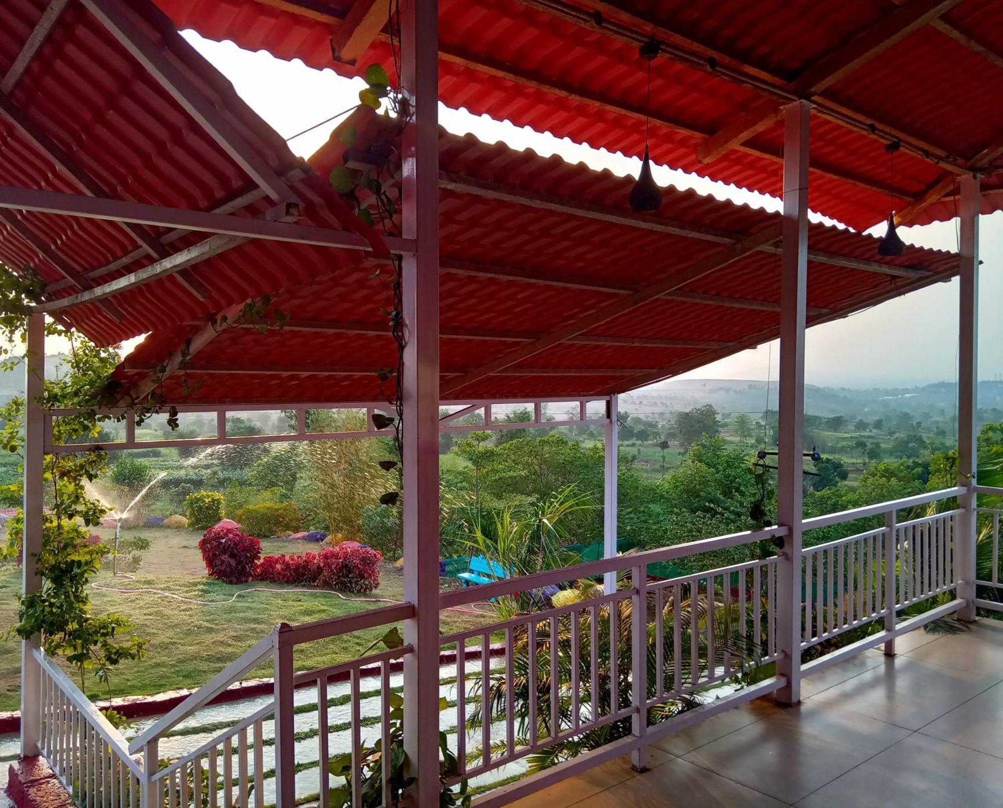 Veera Farmhouse,Villa Kolhapur Buitenkant foto