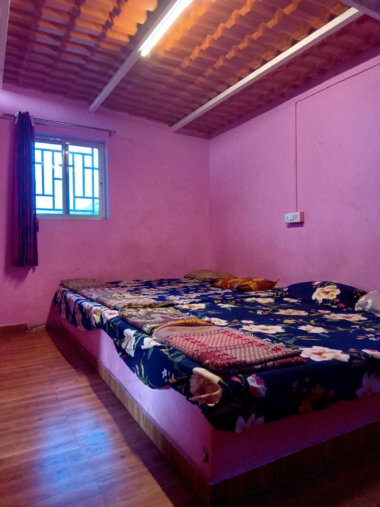 Veera Farmhouse,Villa Kolhapur Buitenkant foto
