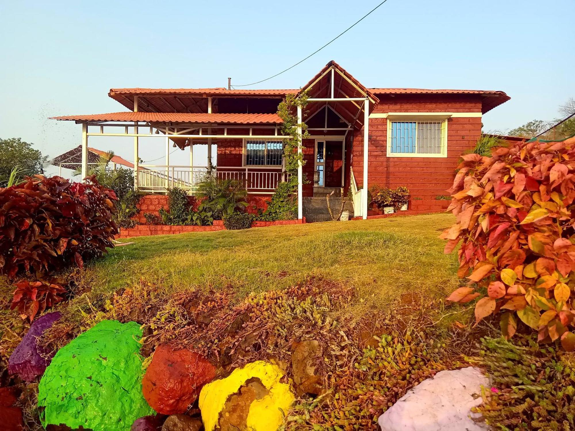 Veera Farmhouse,Villa Kolhapur Buitenkant foto